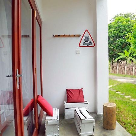 Chez Podi Surf Stay Mirissa Eksteriør bilde