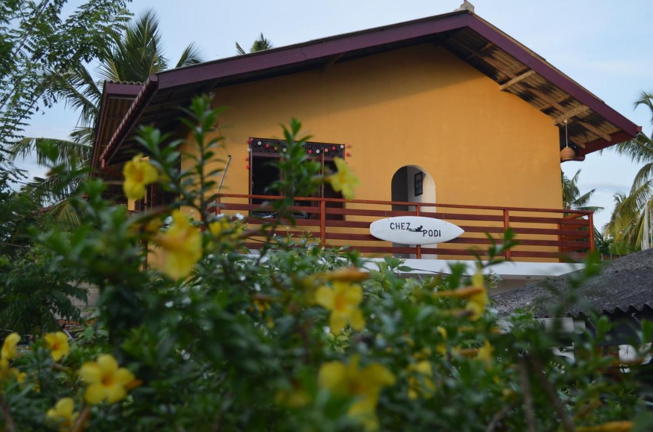 Chez Podi Surf Stay Mirissa Eksteriør bilde