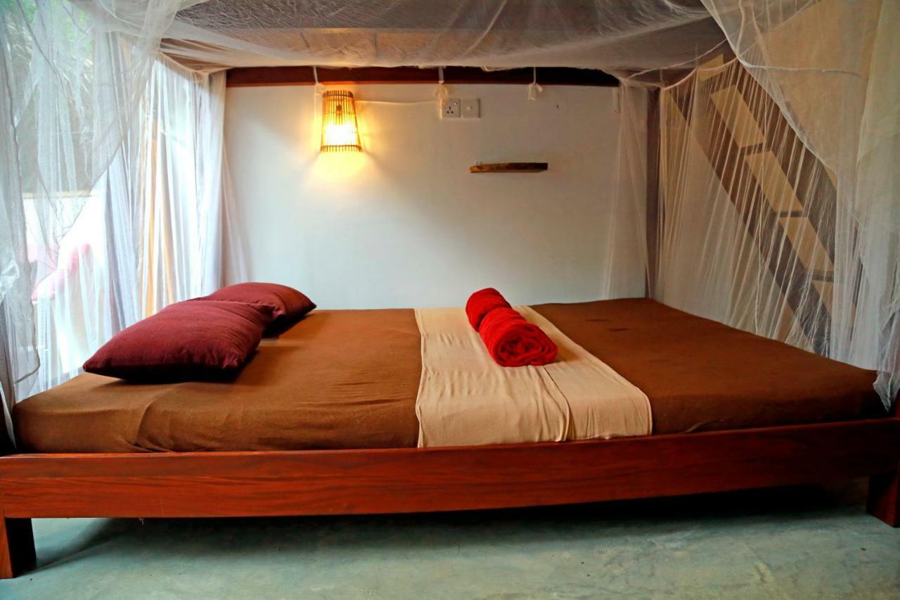 Chez Podi Surf Stay Mirissa Eksteriør bilde